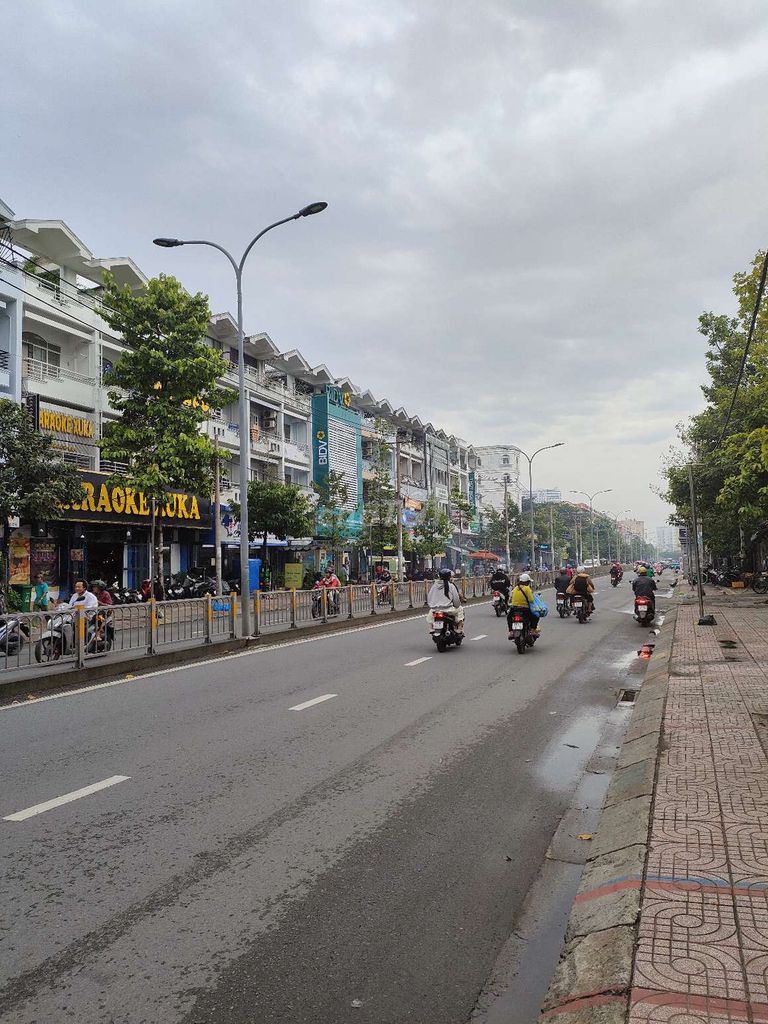 Nhà riêng tại 8, TP. Hồ Chí Minh - ảnh 4