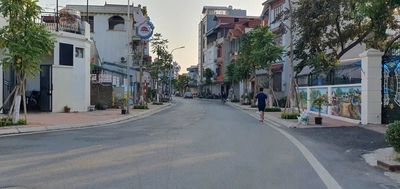 Nhà riêng tại Long Biên, Hà Nội - ảnh 1