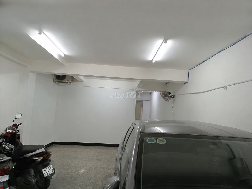 Nhà riêng tại Tân Phú, TP. Hồ Chí Minh - ảnh 1