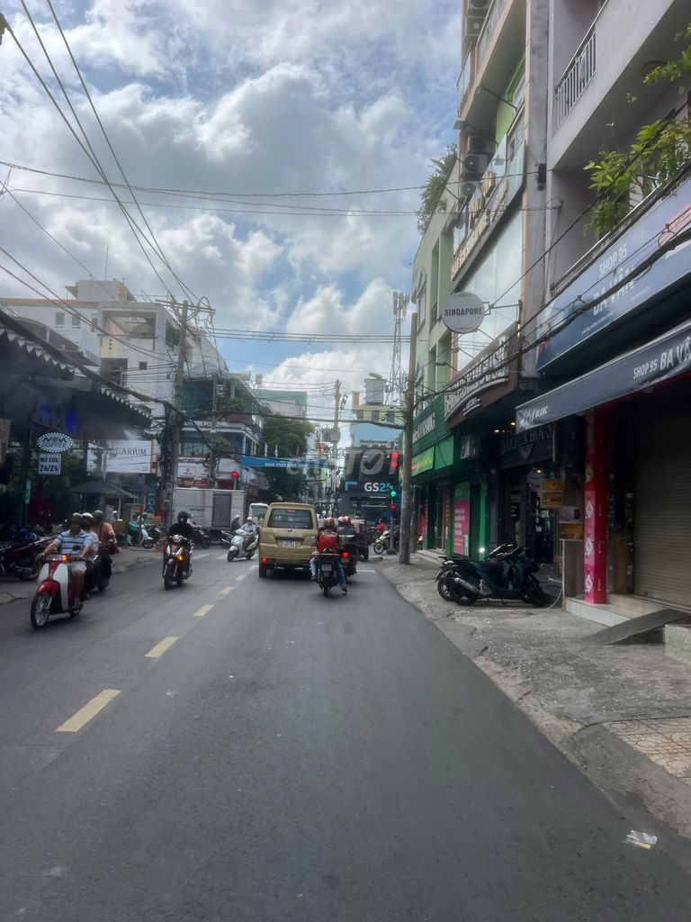 Nhà riêng tại Tân Bình, TP. Hồ Chí Minh - ảnh 1