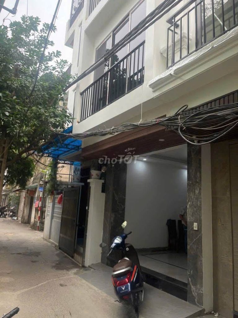 Nhà riêng tại Tây Hồ, Hà Nội - ảnh 1