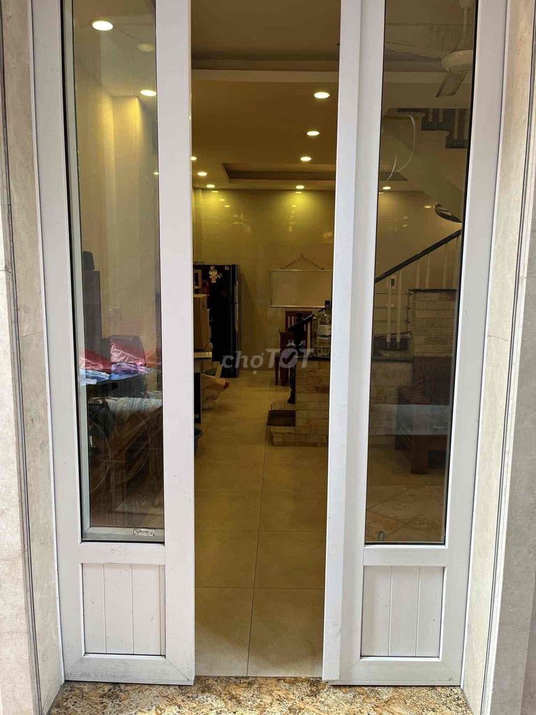 Nhà riêng tại Tây Hồ, Hà Nội - ảnh 1