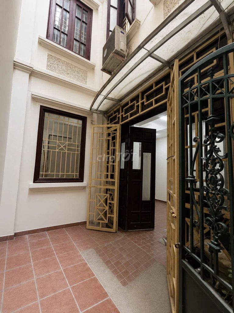 Nhà riêng tại Cầu Giấy, Hà Nội - ảnh 1
