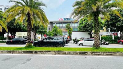 Nhà riêng tại Long Biên, Hà Nội - ảnh 1