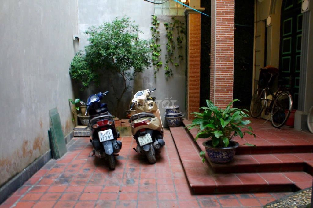 Nhà riêng tại Ba Đình, Hà Nội - ảnh 1