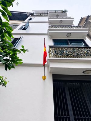 Nhà riêng tại Tây Hồ, Hà Nội - ảnh 1