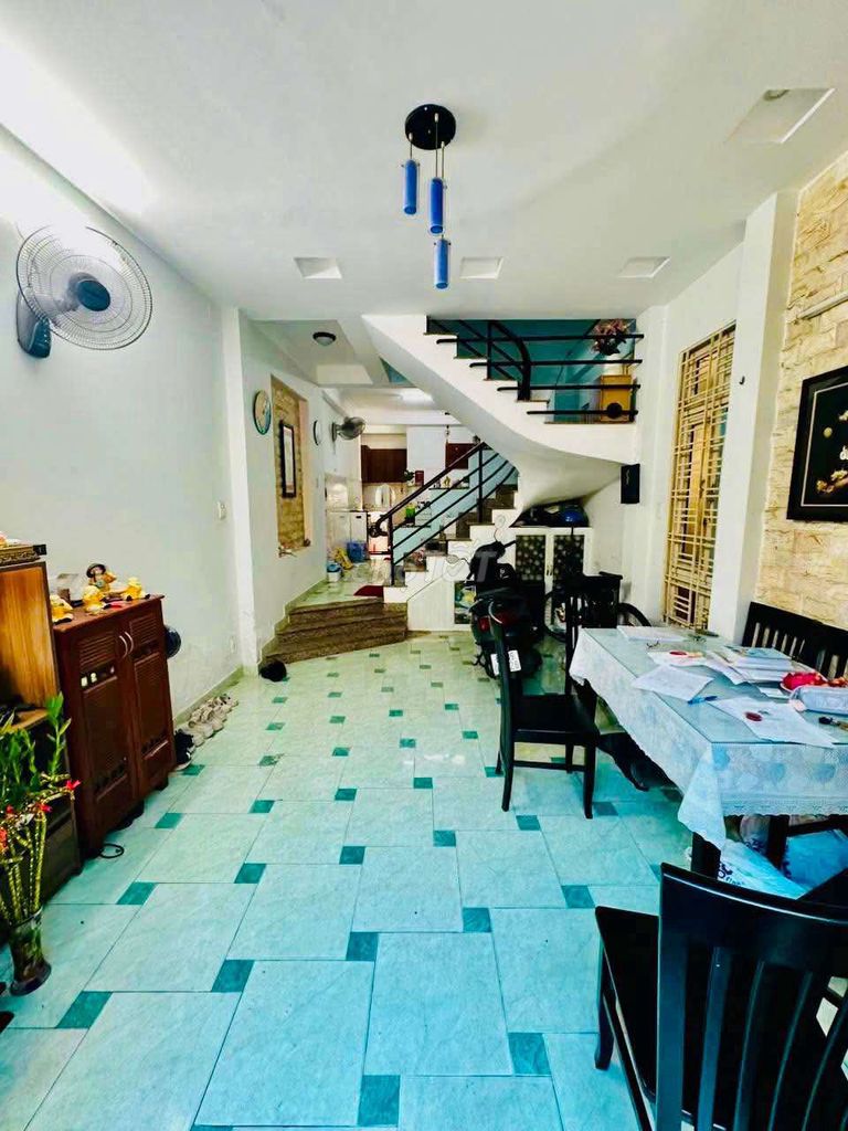 Nhà riêng tại 8, TP. Hồ Chí Minh - ảnh 1