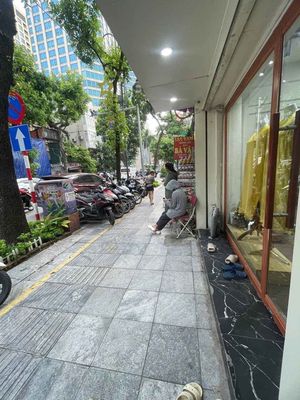 Nhà riêng tại Hai Bà Trưng, Hà Nội - ảnh 1