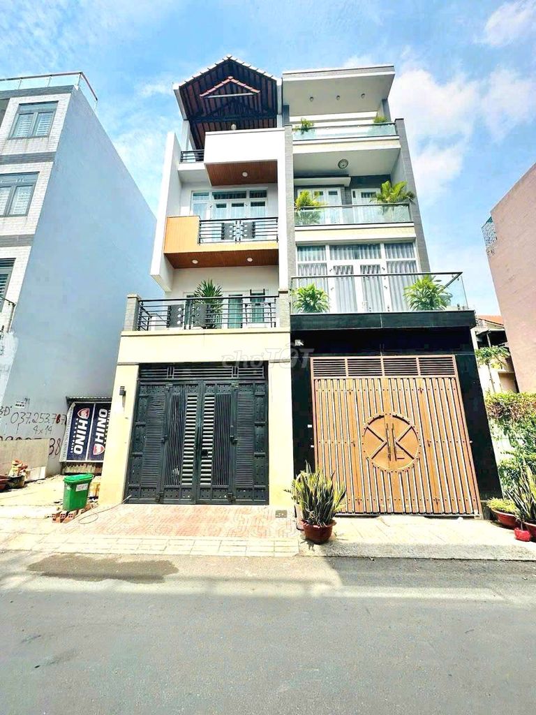 Nhà riêng tại Tân Phú, TP. Hồ Chí Minh - ảnh 1