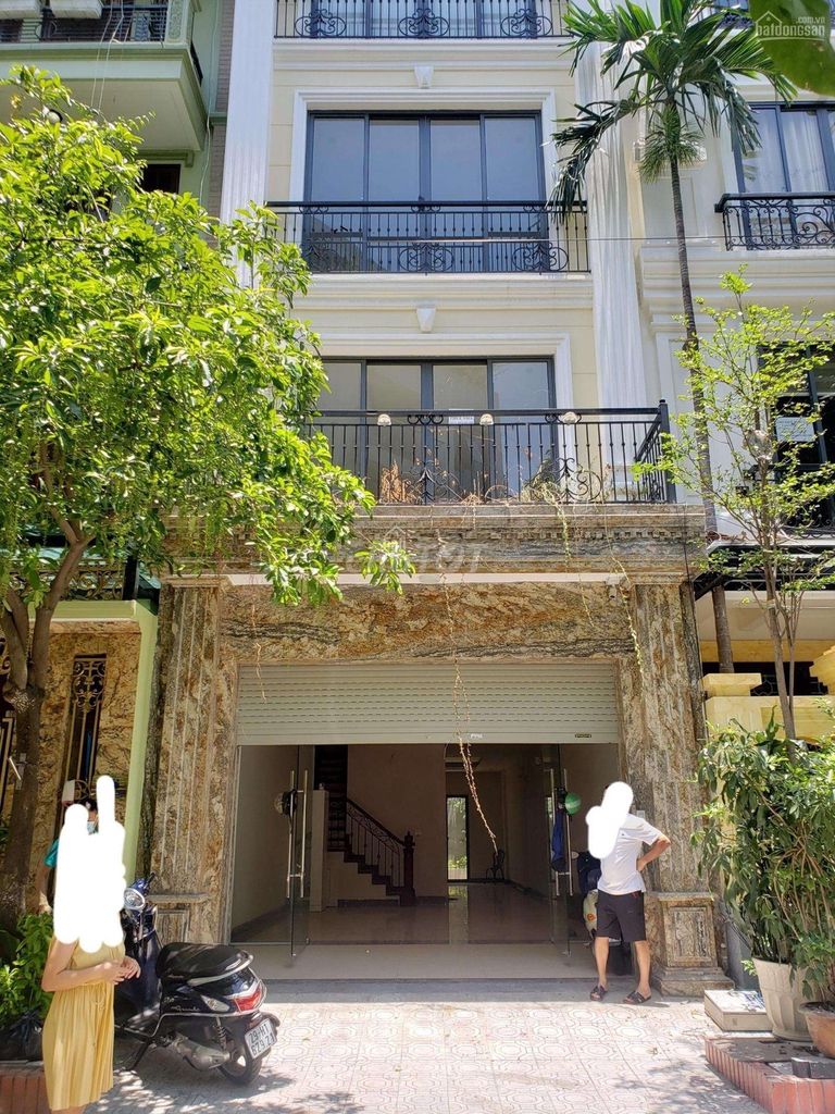 Nhà riêng tại Cầu Giấy, Hà Nội - ảnh 1