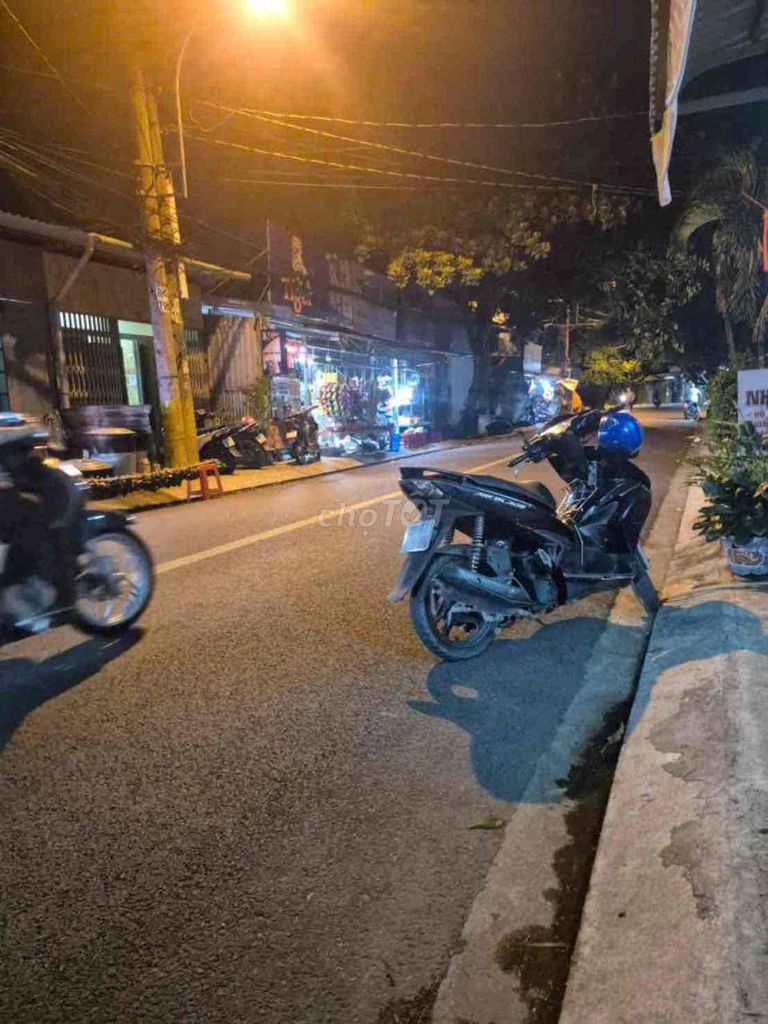 Nhà riêng tại Hóc Môn, TP. Hồ Chí Minh - ảnh 1