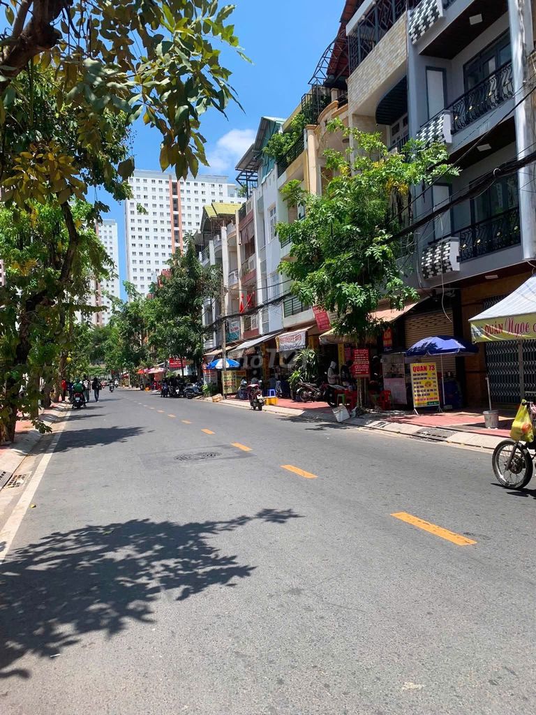 Nhà riêng tại 8, TP. Hồ Chí Minh - ảnh 1
