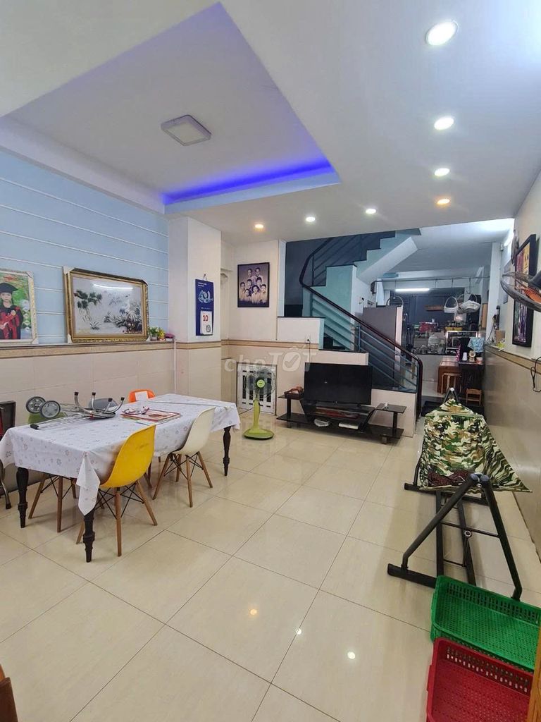 Nhà riêng tại 8, TP. Hồ Chí Minh - ảnh 1