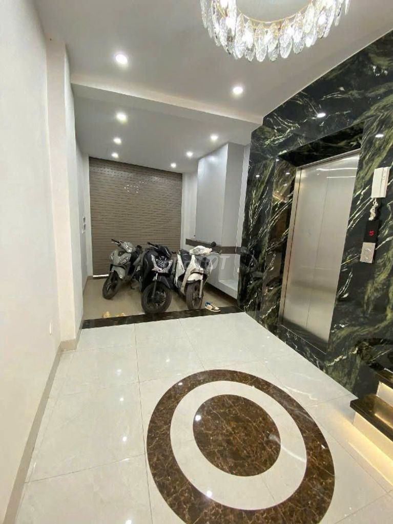 Nhà riêng tại Hai Bà Trưng, Hà Nội - ảnh 1