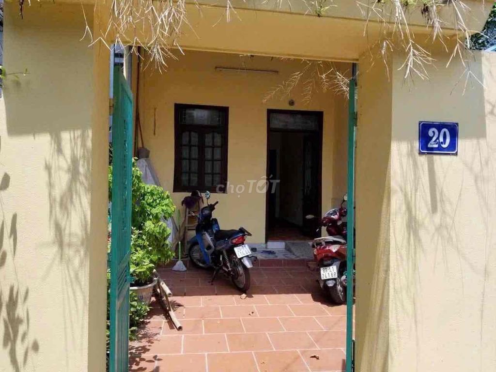 Nhà riêng tại Long Biên, Hà Nội - ảnh 1