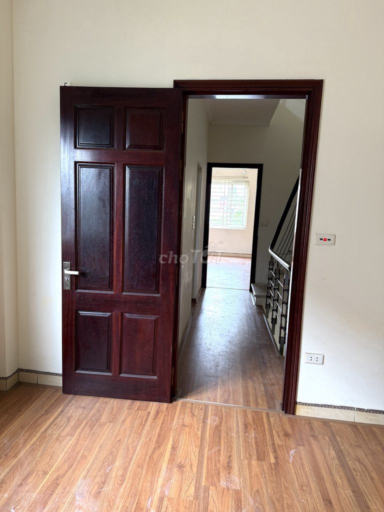 Nhà riêng tại Long Biên, Hà Nội - ảnh 1