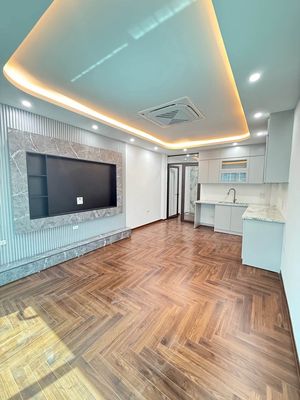Nhà riêng tại Long Biên, Hà Nội - ảnh 1