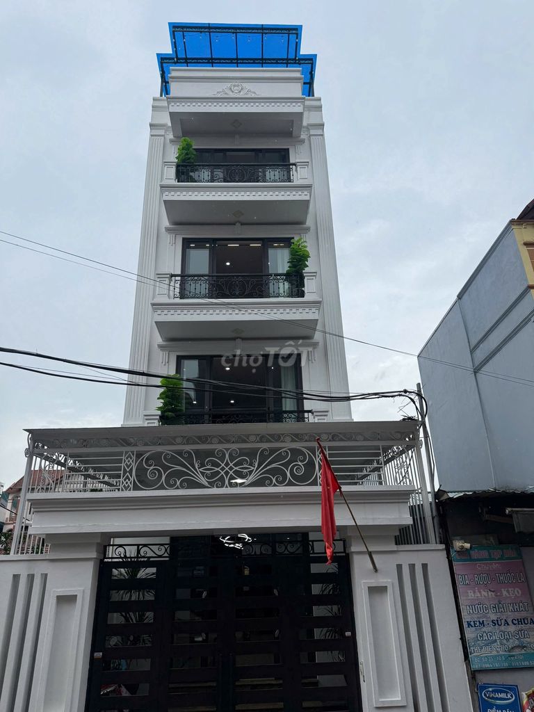 Nhà riêng tại Long Biên, Hà Nội - ảnh 1