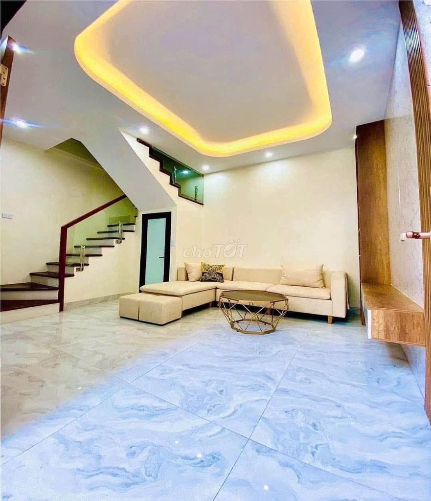 Nhà riêng tại Tây Hồ, Hà Nội - ảnh 1
