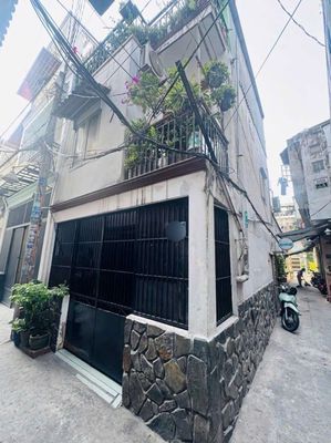 Nhà riêng tại Tân Phú, TP. Hồ Chí Minh - ảnh 1