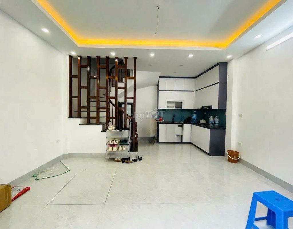 Nhà riêng tại Long Biên, Hà Nội - ảnh 1