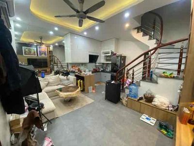 Nhà riêng tại Long Biên, Hà Nội - ảnh 1