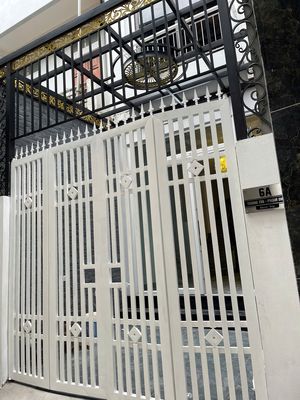 Nhà riêng tại Long Biên, Hà Nội - ảnh 1