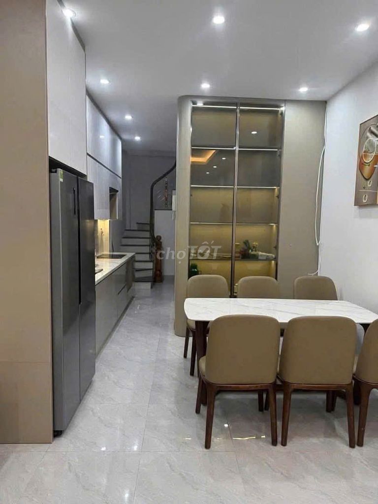Nhà riêng tại Long Biên, Hà Nội - ảnh 1