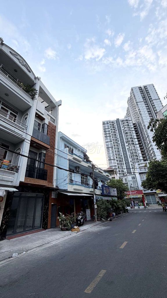 Nhà riêng tại 6, TP. Hồ Chí Minh - ảnh 1