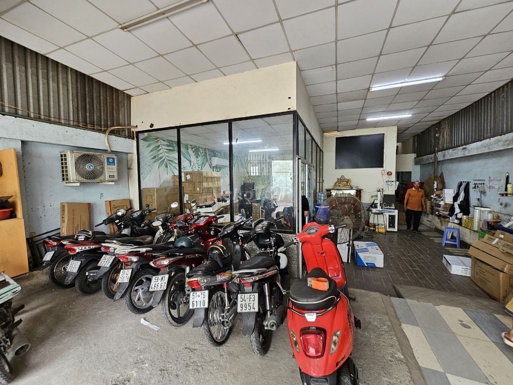 Nhà riêng tại Tân Phú, TP. Hồ Chí Minh - ảnh 1