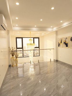 Nhà riêng tại Long Biên, Hà Nội - ảnh 1