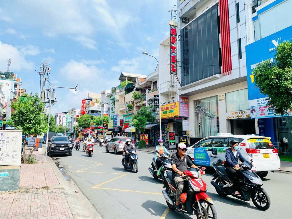 Nhà riêng tại Tân Phú, TP. Hồ Chí Minh - ảnh 1