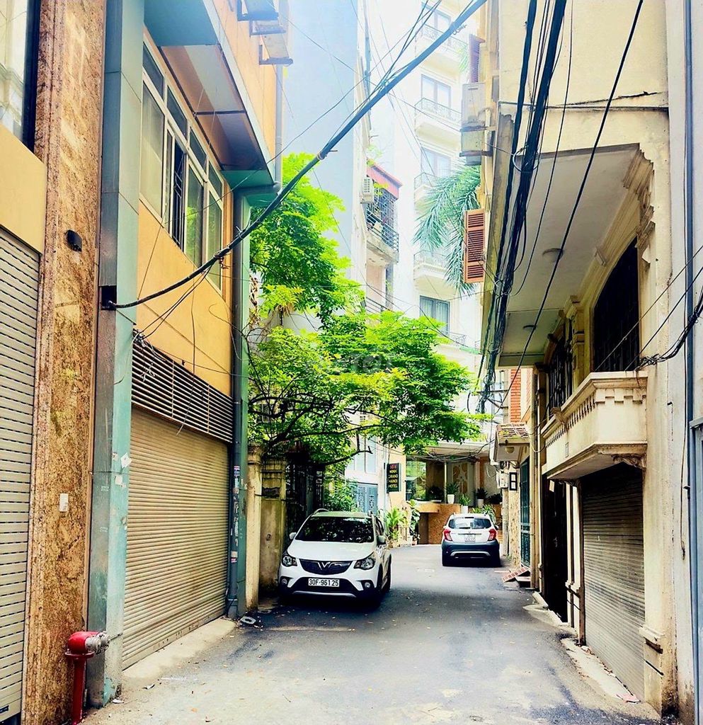 Nhà riêng tại Cầu Giấy, Hà Nội - ảnh 1