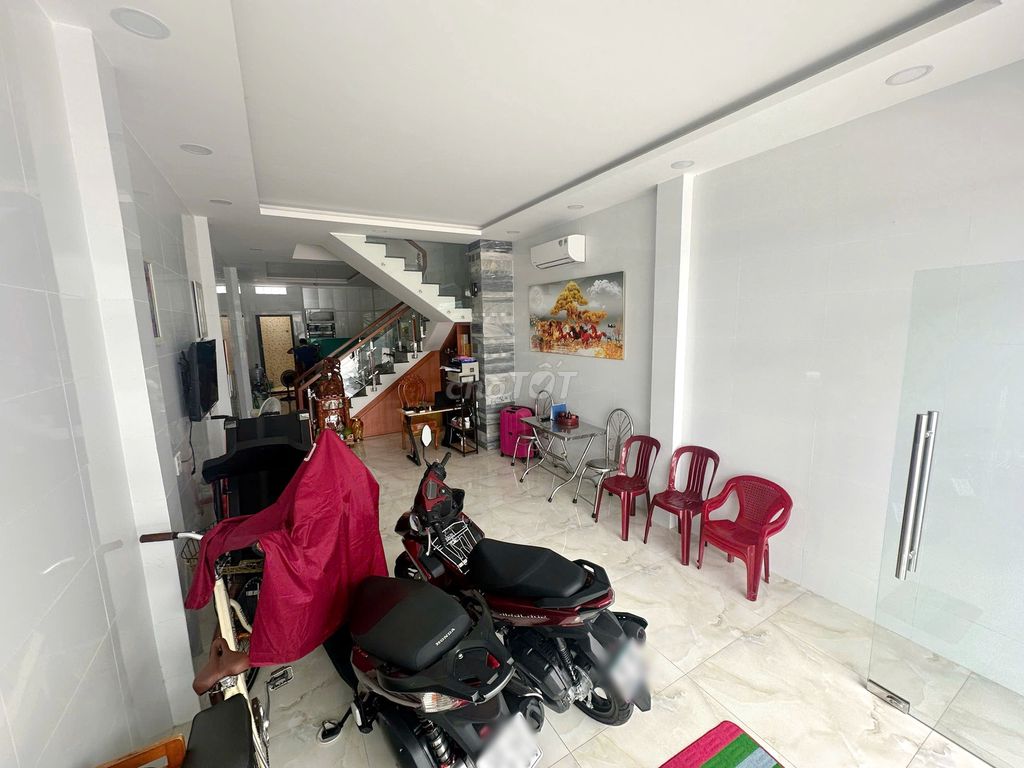 Nhà riêng tại 8, TP. Hồ Chí Minh - ảnh 1