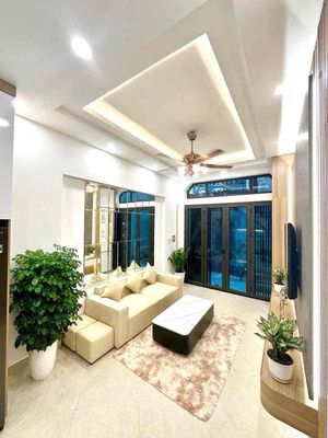Nhà riêng tại Cầu Giấy, Hà Nội - ảnh 1