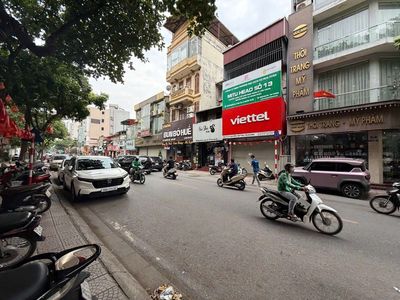 Nhà riêng tại Long Biên, Hà Nội - ảnh 1