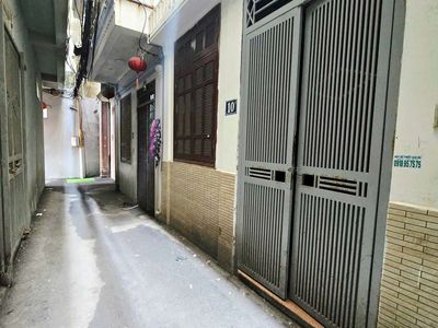 Nhà riêng tại Cầu Giấy, Hà Nội - ảnh 1