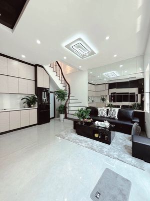 Nhà riêng tại Hai Bà Trưng, Hà Nội - ảnh 1
