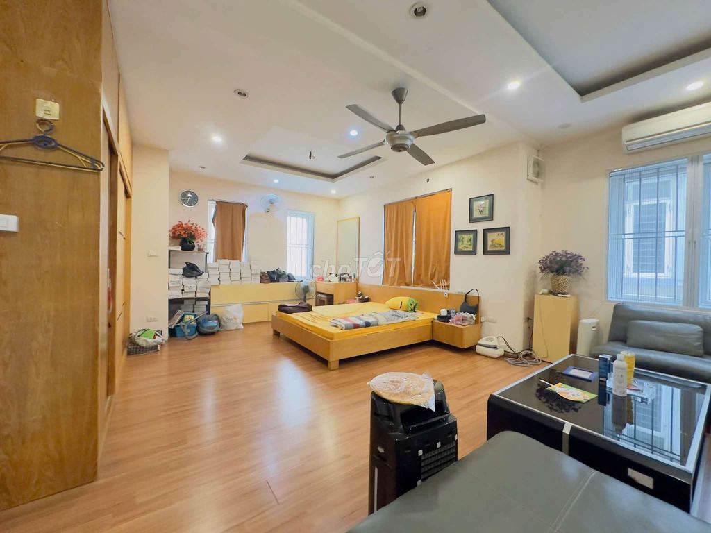 Nhà riêng tại Long Biên, Hà Nội - ảnh 1