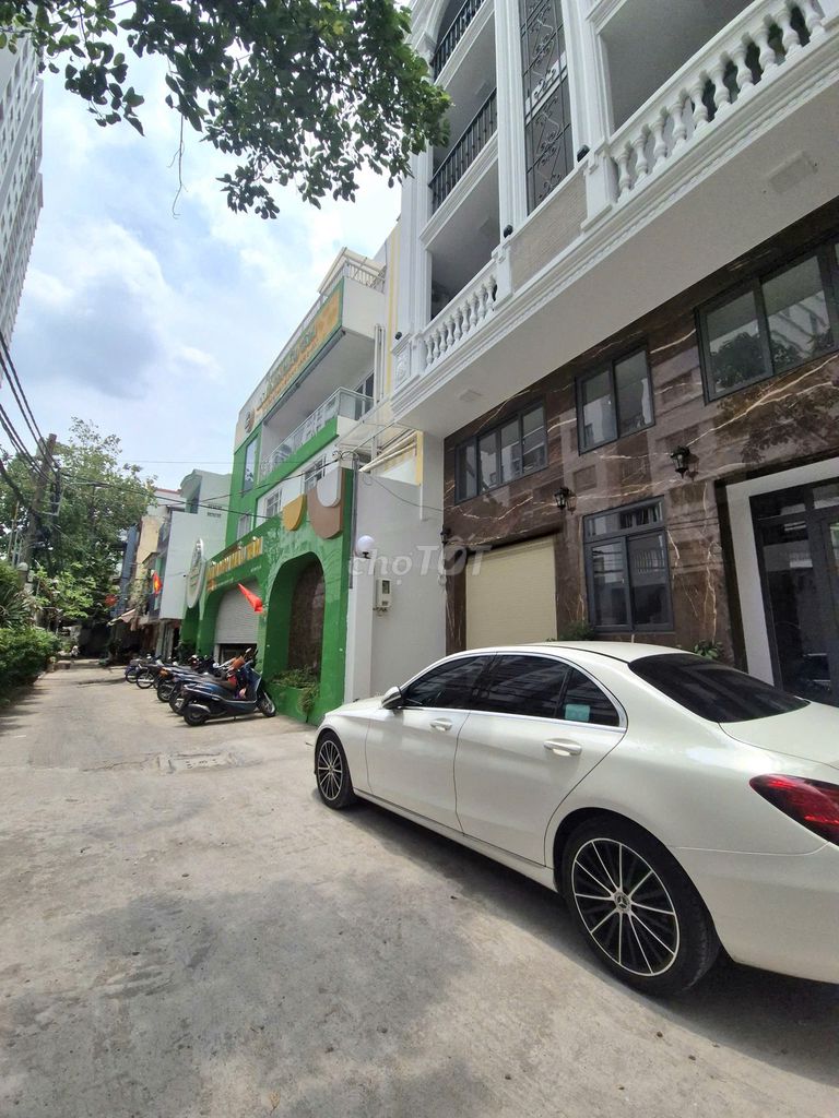 Nhà riêng tại Tân Phú, TP. Hồ Chí Minh - ảnh 1