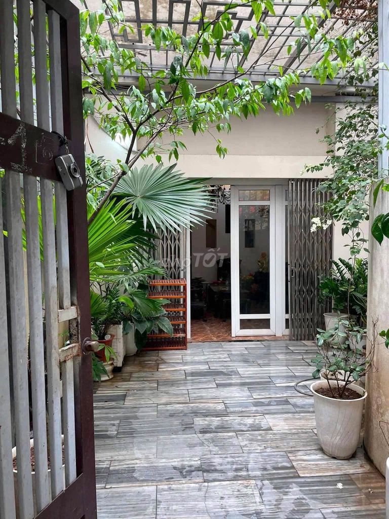 Nhà riêng tại Cầu Giấy, Hà Nội - ảnh 1