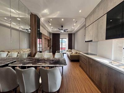 Nhà riêng tại Long Biên, Hà Nội - ảnh 1