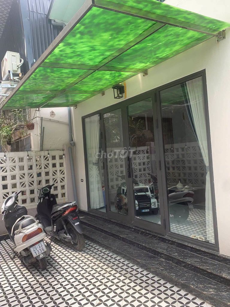 Nhà riêng tại Tây Hồ, Hà Nội - ảnh 1