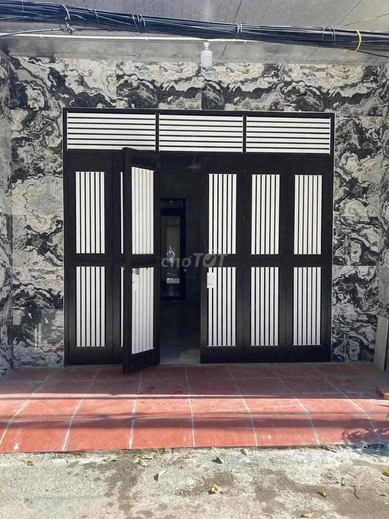 Nhà riêng tại Long Biên, Hà Nội - ảnh 1