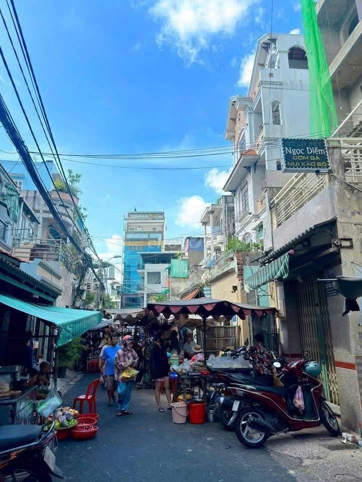 Nhà riêng tại 8, TP. Hồ Chí Minh - ảnh 1