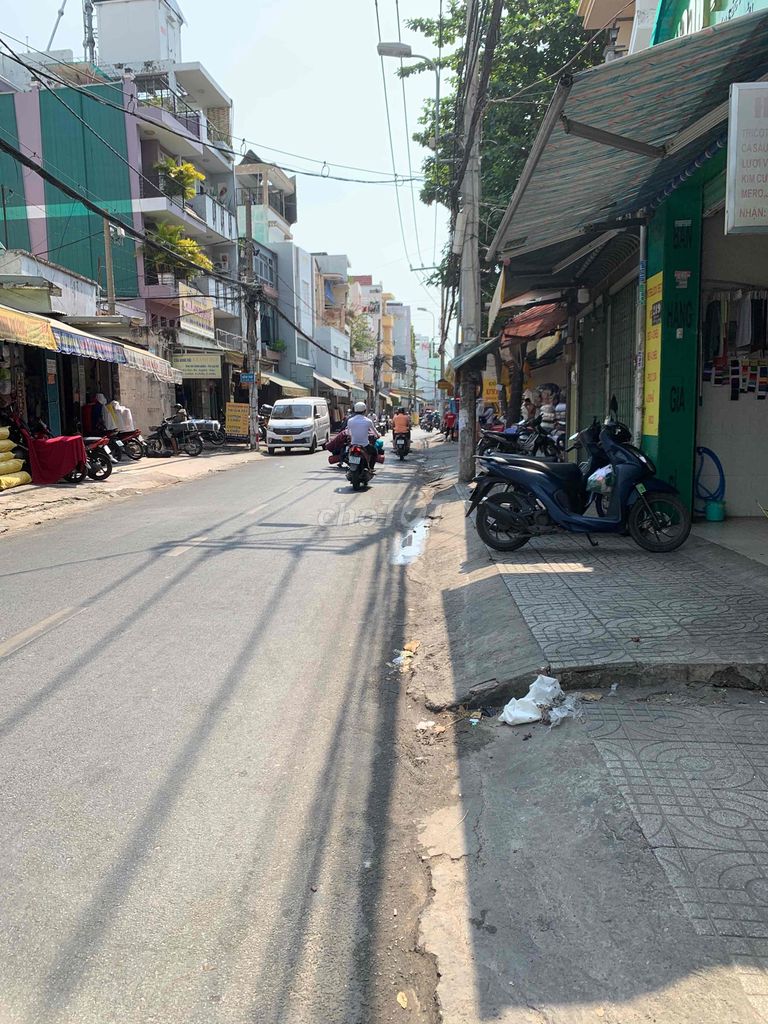Nhà riêng tại Tân Phú, TP. Hồ Chí Minh - ảnh 1