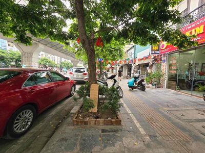 Nhà riêng tại Hai Bà Trưng, Hà Nội - ảnh 1