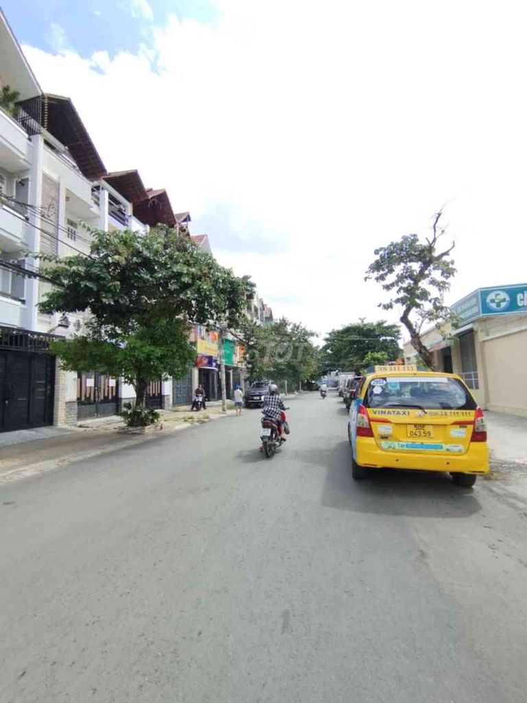 Nhà riêng tại 8, TP. Hồ Chí Minh - ảnh 1