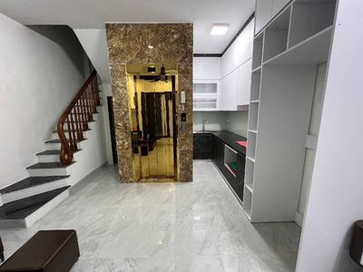 Nhà riêng tại Hai Bà Trưng, Hà Nội - ảnh 1