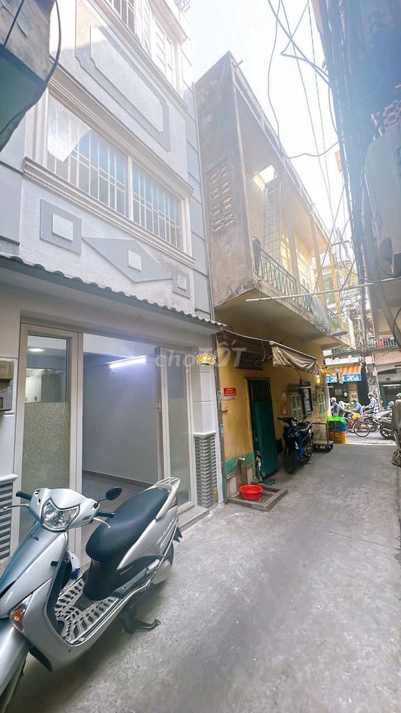 Nhà riêng tại 4, TP. Hồ Chí Minh - ảnh 1